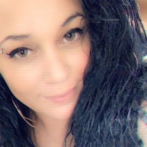 Meet your Posher, Yvette